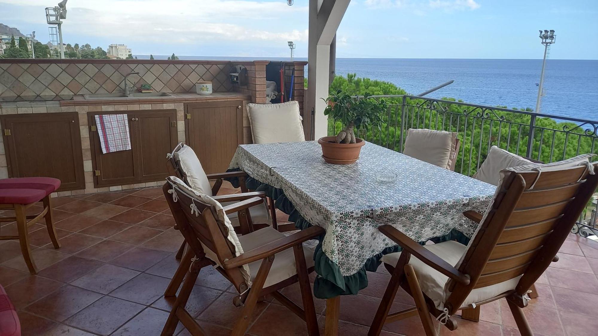 Bed and Breakfast Le Spiagge Letojanni Esterno foto